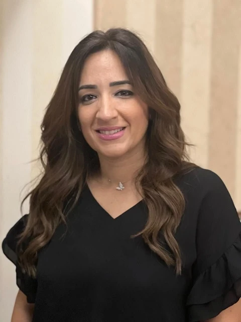 دينا زاهر